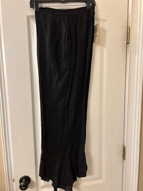 Match Point Black Elastic-Waist Ruffle-Hem Dress Pants